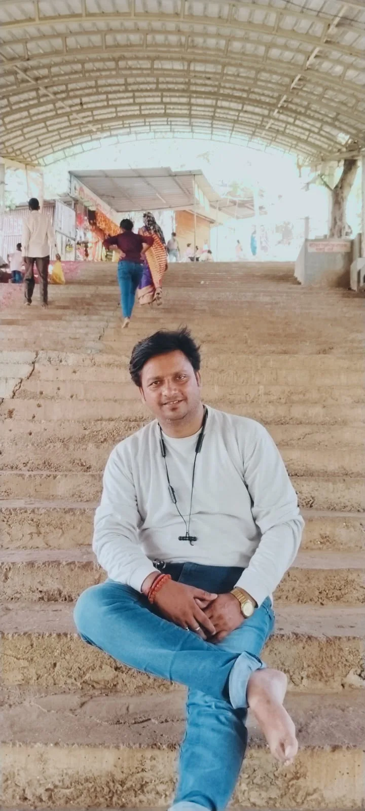 Acharaya Guruprasad, Vastu consultant serving homes, offices, and shops across Mumbai